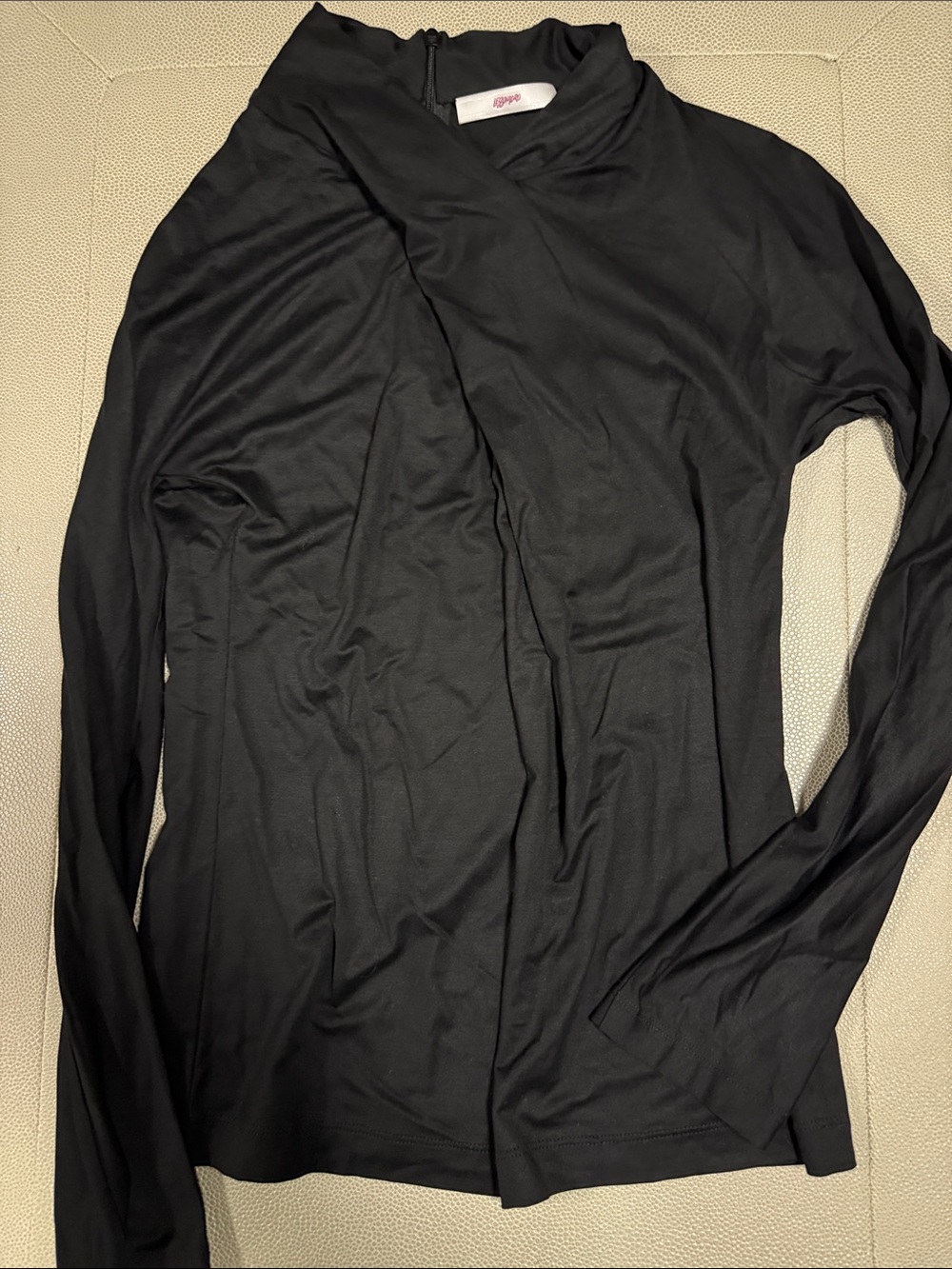 Leggiadro Black Long-Sleeve Draped Women's Top